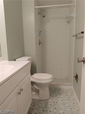4705 SE 4th PL 2, Cape Coral, FL 33904