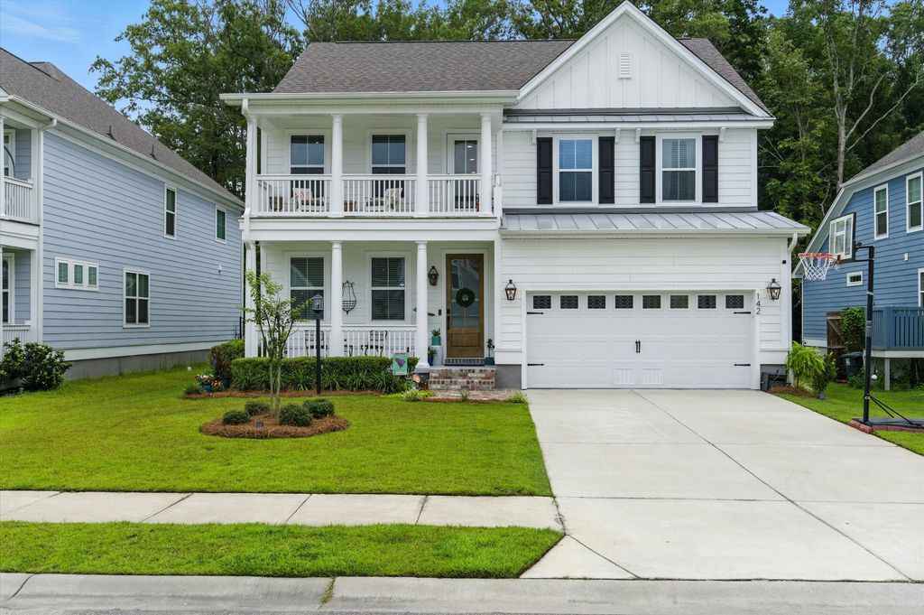 Image 3 of property listing at 142 Boots Branch Road, Summerville, SC 29485