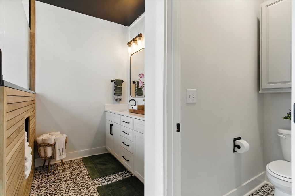 Image 31 of property listing at 142 Boots Branch Road, Summerville, SC 29485