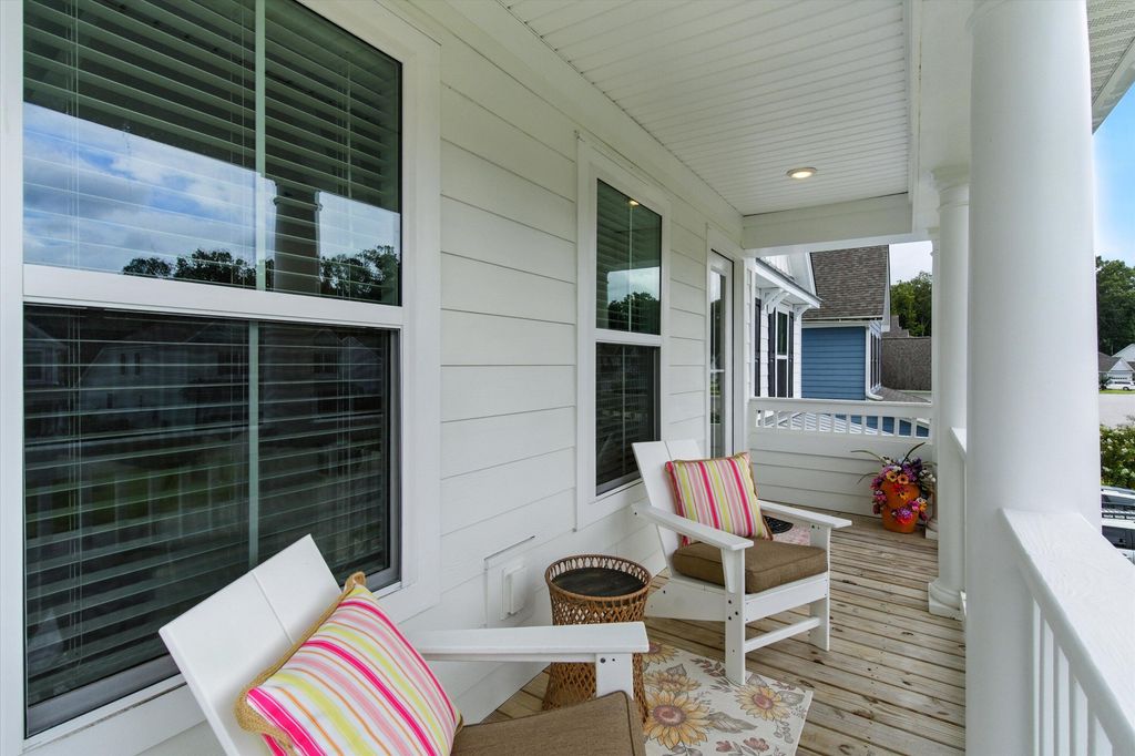 Image 40 of property listing at 142 Boots Branch Road, Summerville, SC 29485