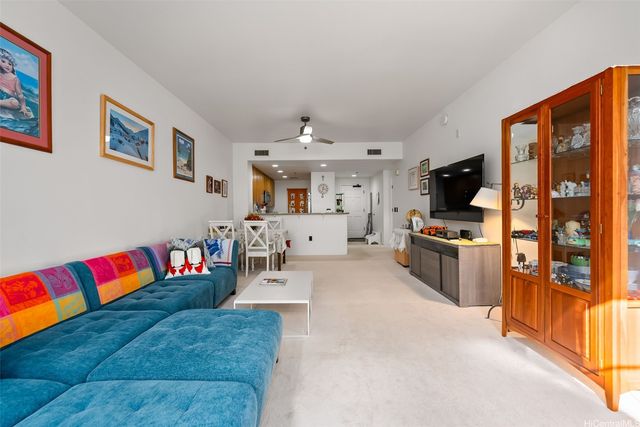 520 Lunalilo Home Road 7216, Honolulu, HI 96825