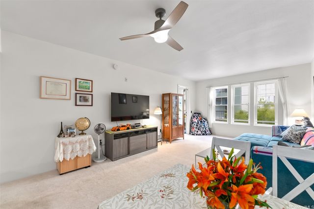 520 Lunalilo Home Road 7216, Honolulu, HI 96825