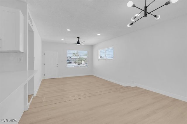 4313 El Conlon Avenue, Las Vegas, NV 89102