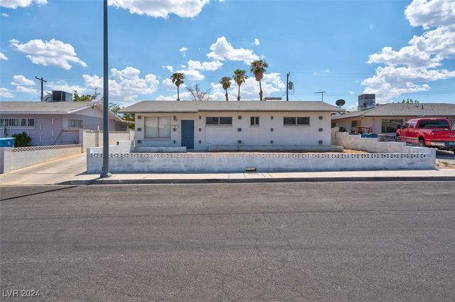 4313 El Conlon Avenue, Las Vegas, NV 89102