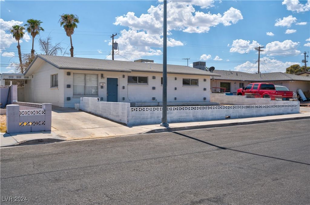 4313 El Conlon Avenue, Las Vegas, NV 89102