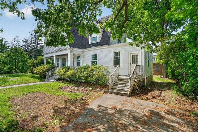 583 Watertown St 583, Newton, MA 02460