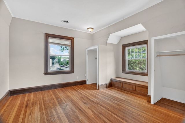 583 Watertown St 583, Newton, MA 02460