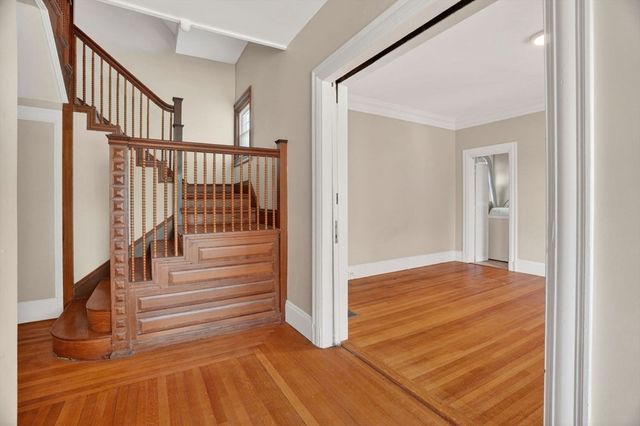 583 Watertown St 583, Newton, MA 02460