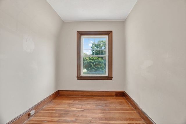 583 Watertown St 583, Newton, MA 02460