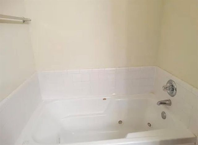 8812 NW 85th Place, Oklahoma City, OK 73132