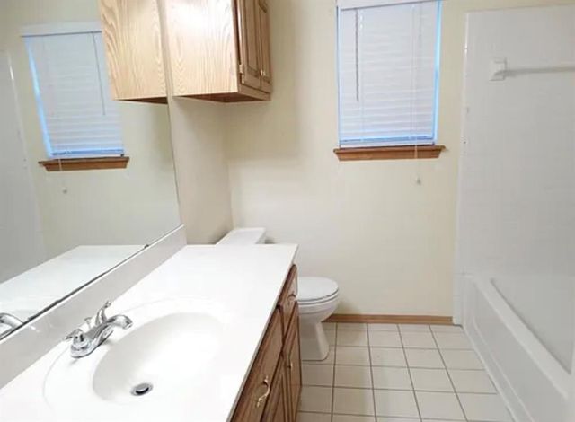 8812 NW 85th Place, Oklahoma City, OK 73132