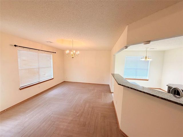 8812 NW 85th Place, Oklahoma City, OK 73132