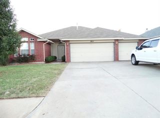 8812 NW 85th Place, Oklahoma City, OK 73132