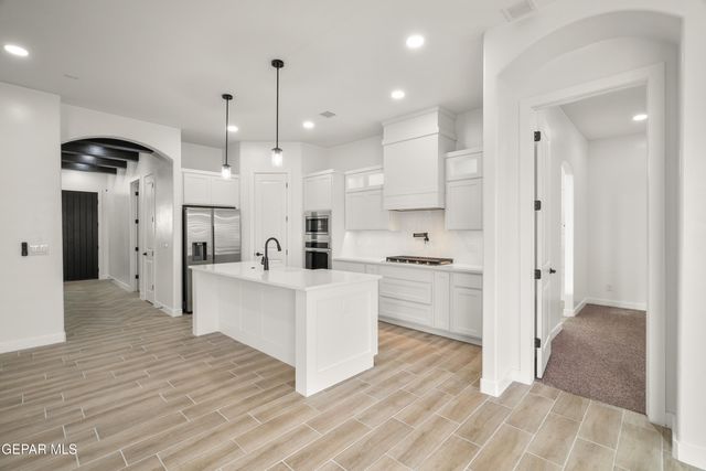 616 Paseo Campanero Street, Horizon City, TX 79928