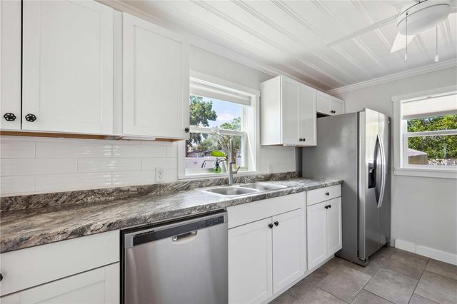 113 W NOBLE AVENUE, Bushnell, FL 33513