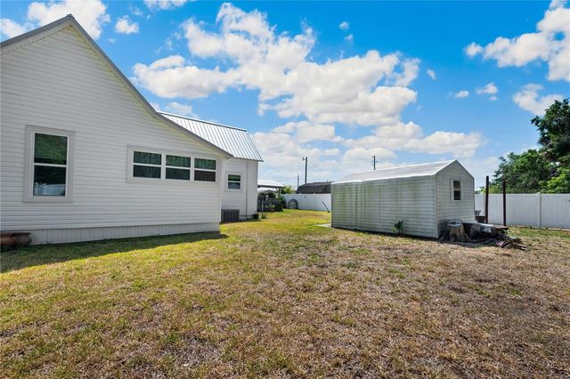 113 W NOBLE AVENUE, Bushnell, FL 33513