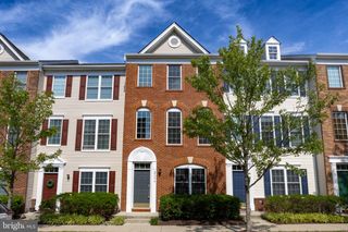 25374 SHIPLEY TER, Chantilly, VA 20152