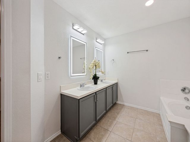 1309 Dundee Drive, Arlington, TX 76002