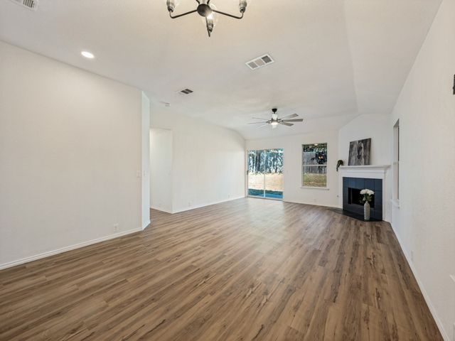 1309 Dundee Drive, Arlington, TX 76002