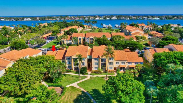 127 Yacht Club Way 111, Hypoluxo, FL 33462