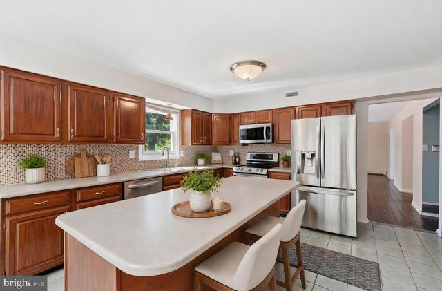 962 MUSKET DR, Lansdale, PA 19446