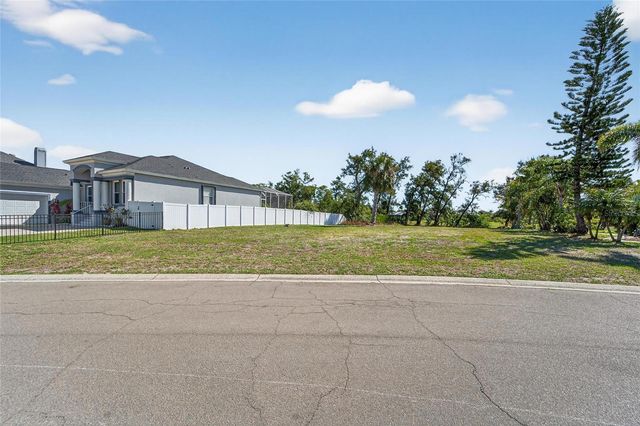 806 GREENVIEW DRIVE, Apollo Beach, FL 33572