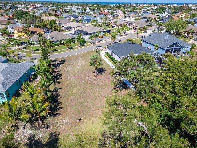 806 GREENVIEW DRIVE, Apollo Beach, FL 33572