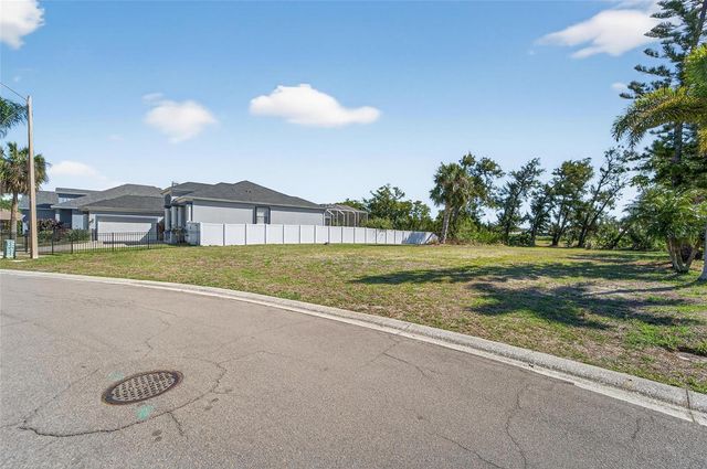 806 GREENVIEW DRIVE, Apollo Beach, FL 33572