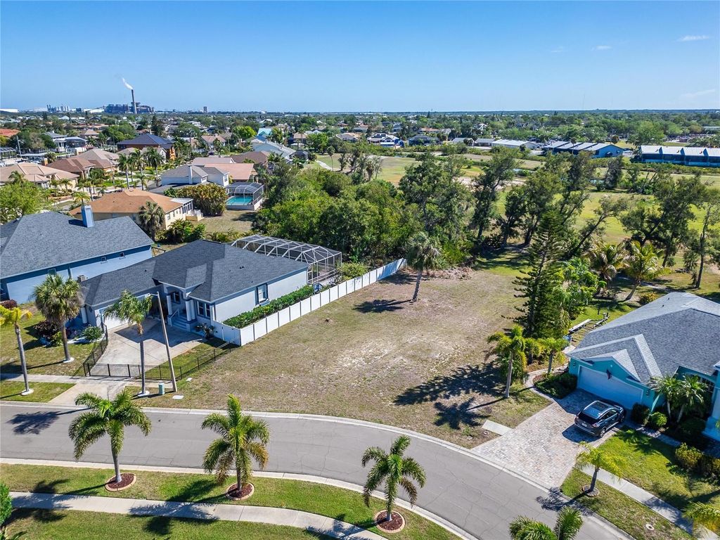 806 GREENVIEW DRIVE, Apollo Beach, FL 33572
