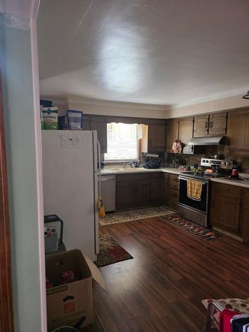1818 W COMMERCIAL STREET, Appleton, WI 54914