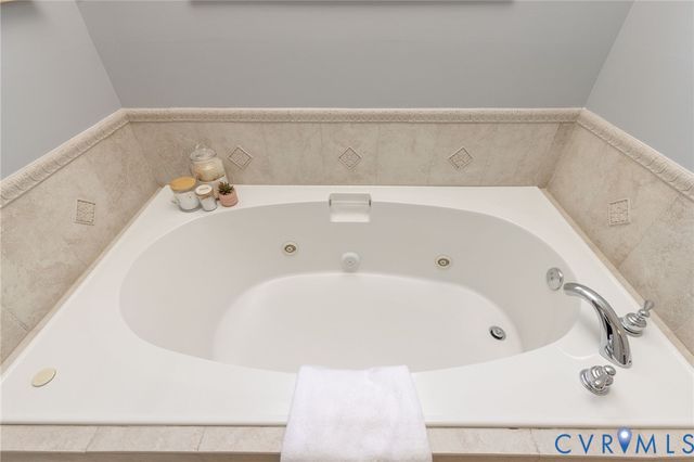 4329 Village Creek Dr, Chesterfield, VA 23831