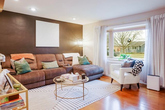 141 N Dwiggins Street, Griffith, IN 46319