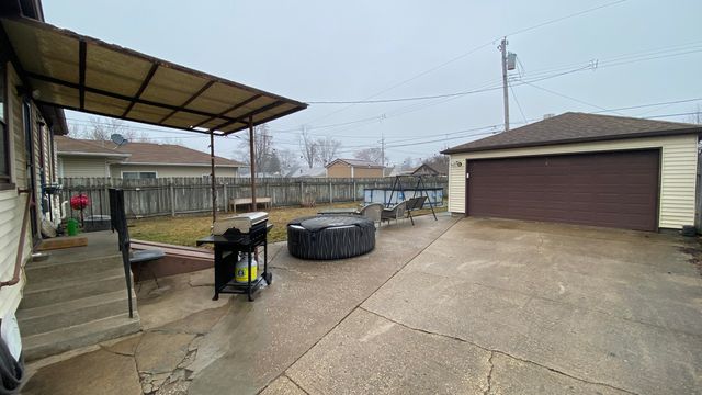 141 N Dwiggins Street, Griffith, IN 46319