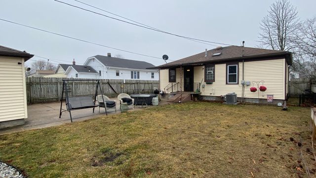 141 N Dwiggins Street, Griffith, IN 46319