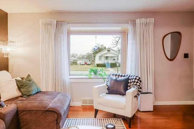 141 N Dwiggins Street, Griffith, IN 46319