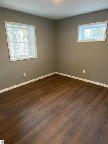 7228 B S M-88, Bellaire, MI 49615