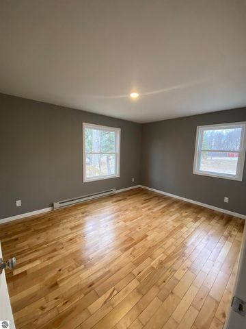 7228 B S M-88, Bellaire, MI 49615