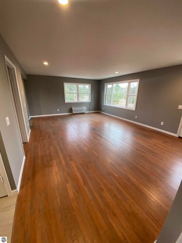 7228 B S M-88, Bellaire, MI 49615