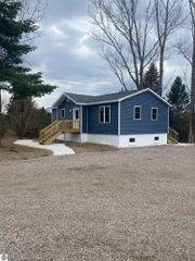 7228 B S M-88, Bellaire, MI 49615