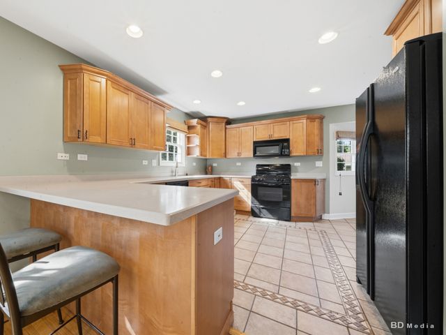 401 Division Street, St. Charles, IL 60174
