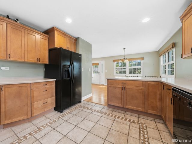 401 Division Street, St. Charles, IL 60174