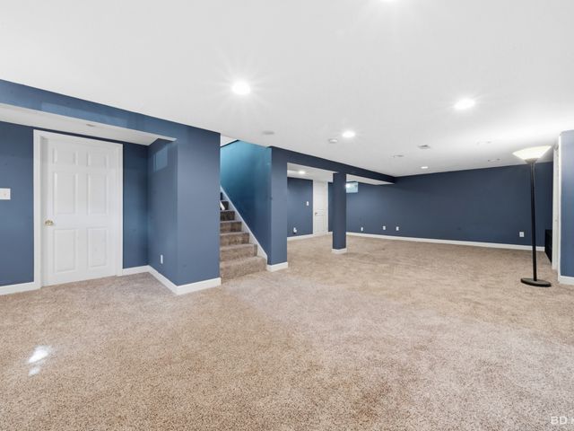 401 Division Street, St. Charles, IL 60174