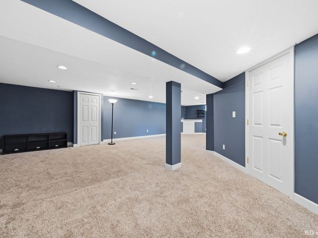 401 Division Street, St. Charles, IL 60174