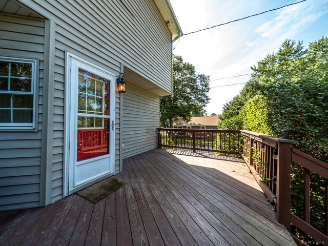 401 Division Street, St. Charles, IL 60174