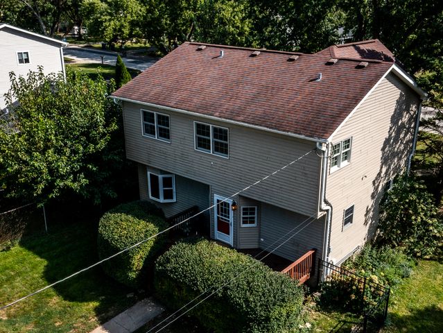 401 Division Street, St. Charles, IL 60174