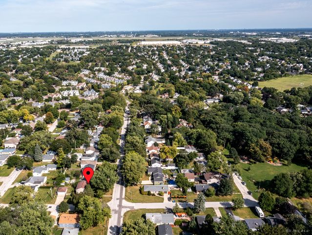 401 Division Street, St. Charles, IL 60174