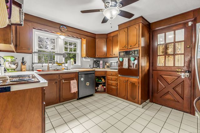 492 North Street, Milford, CT 06461
