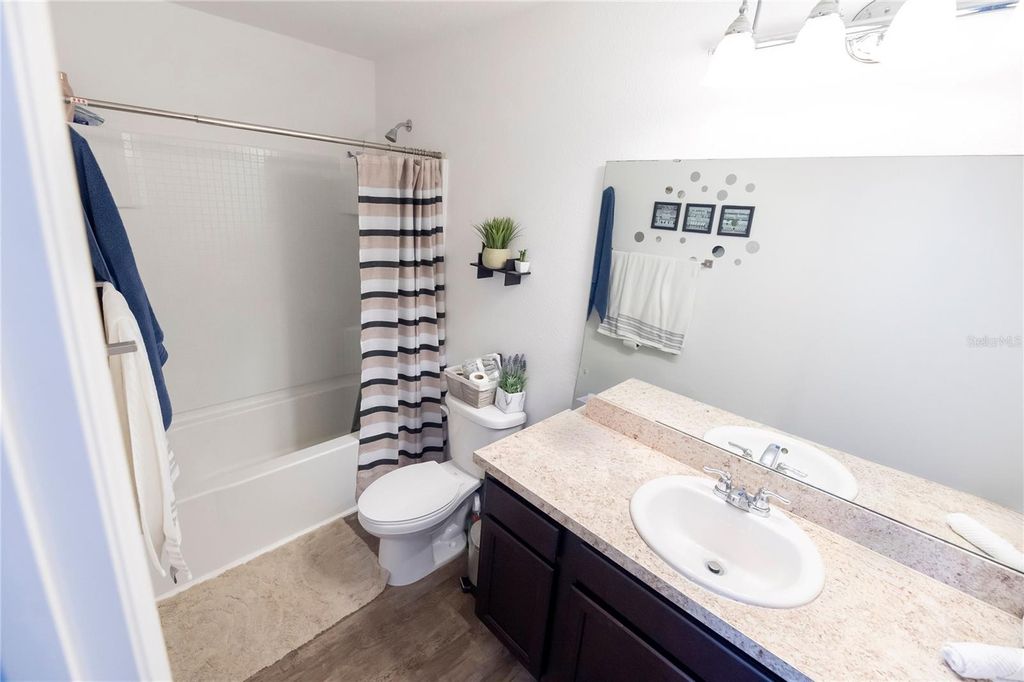 Image 23 of property listing at 844 GRANDIN STREET, Davenport, FL 33897