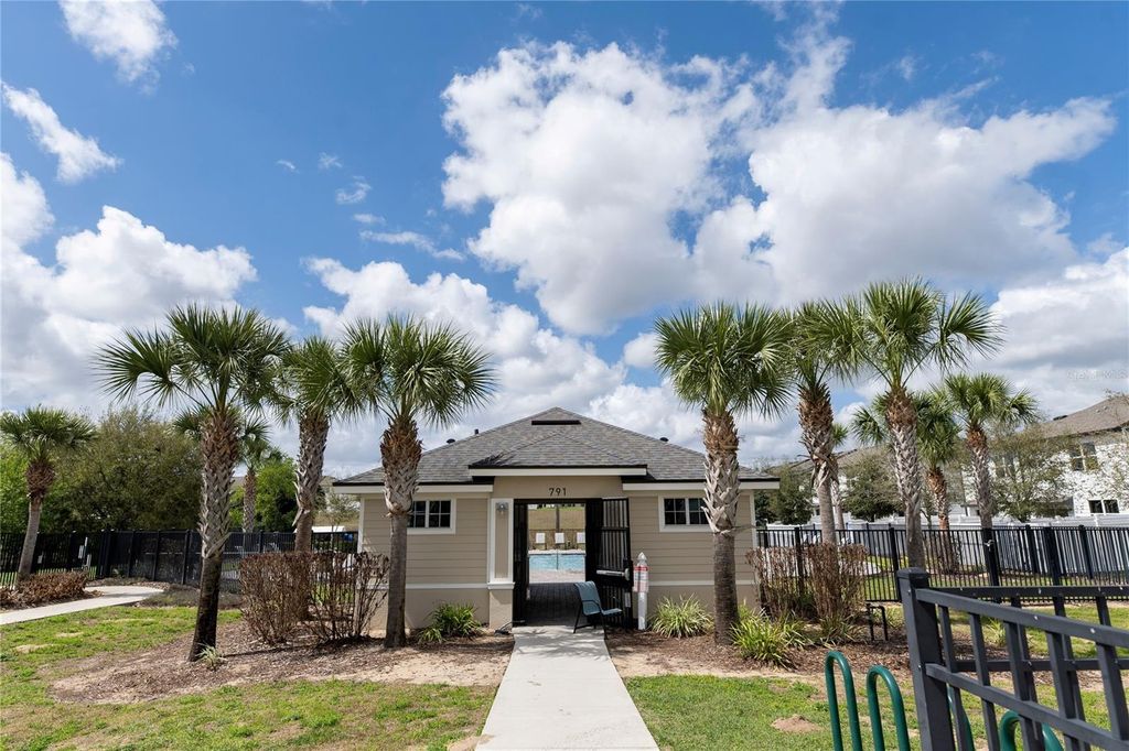 Image 33 of property listing at 844 GRANDIN STREET, Davenport, FL 33897