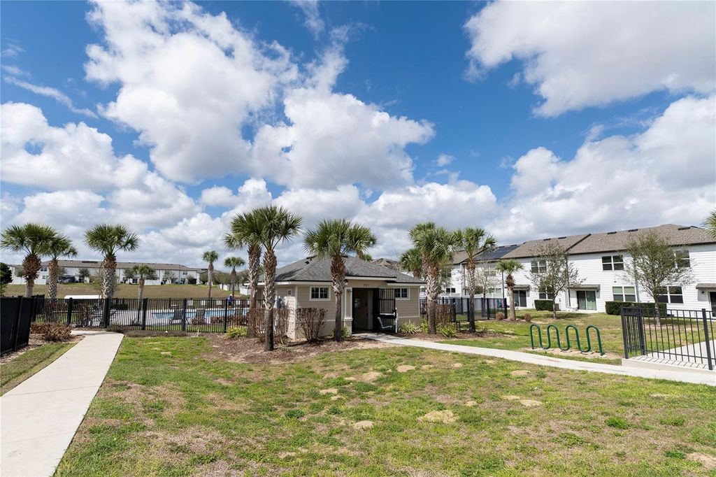 Image 39 of property listing at 844 GRANDIN STREET, Davenport, FL 33897